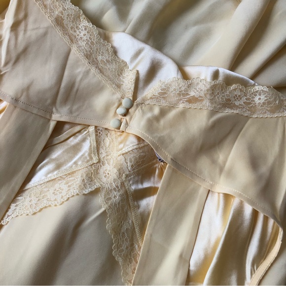 ✨EUC Reformation Provence Silk Dress - Yellow - Picture 8 of 9